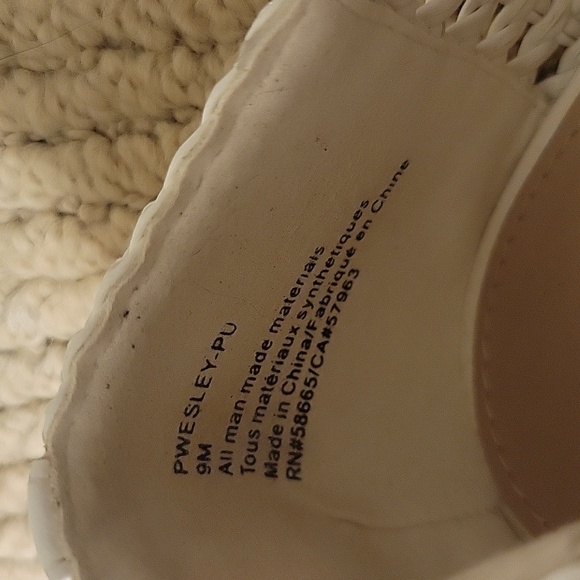 BP White Flats - Picture 2 of 4